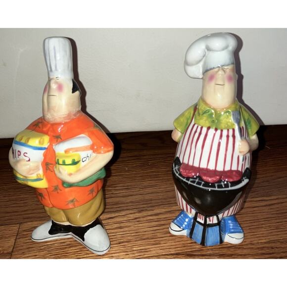 Tracy Flickinger CIC “Masters of the Grill” Salt & Pepper Shakers. Damaged- READ - Picture 1 of 7